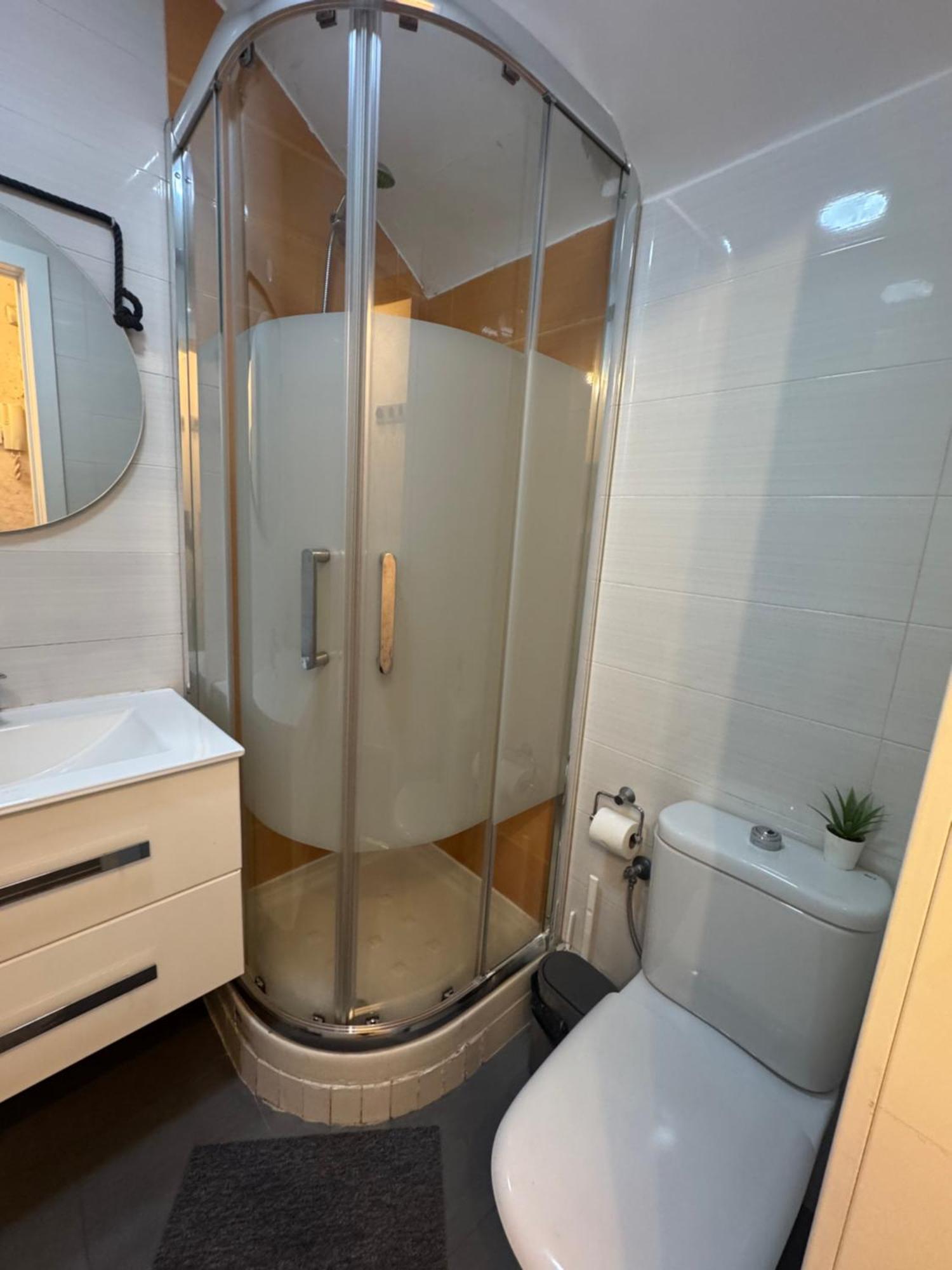 Centrico Y Precioso Apartamento En Madrid Exterior photo